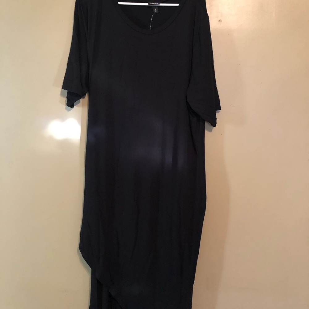 Torrid. Size 4. Black tunic. NWT.